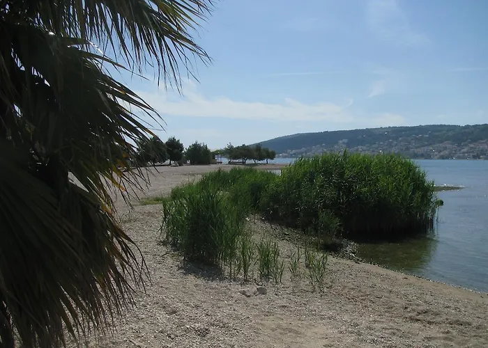 Cvita & Slavko Konukevi 3*